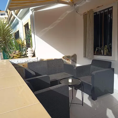 Windsor Pool Apartmán *