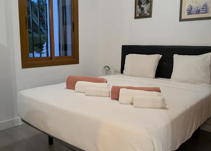 Windsor Pool דירה